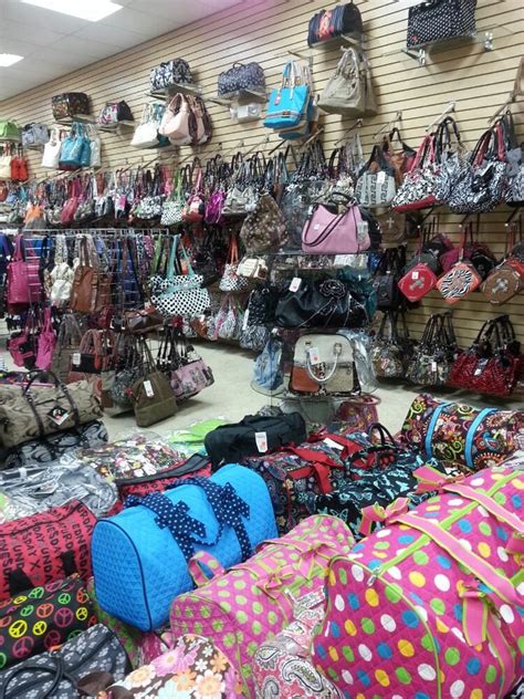 pigeon forge handbags outlet